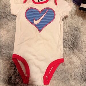 Nike Kids Heart Bodysuit - White, Red, and Blue